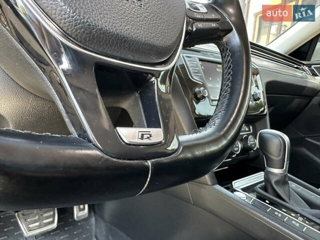 Серый Фольксваген Пассат, объемом двигателя 1.97 л и пробегом 275 тыс. км за 15999 $, фото 38 на Automoto.ua