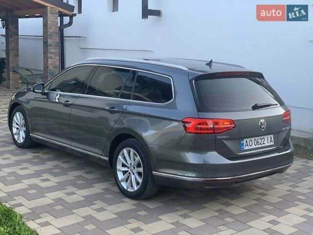 Серый Фольксваген Пассат, объемом двигателя 1.97 л и пробегом 231 тыс. км за 16000 $, фото 2 на Automoto.ua