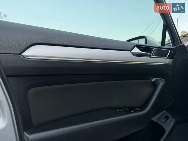 Серый Фольксваген Пассат, объемом двигателя 2 л и пробегом 267 тыс. км за 13950 $, фото 136 на Automoto.ua