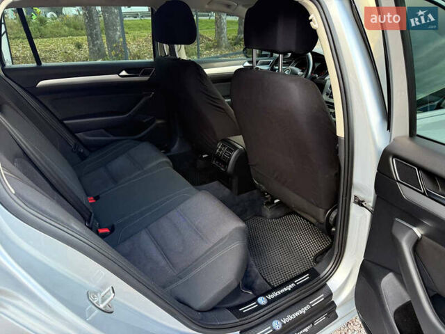 Серый Фольксваген Пассат, объемом двигателя 1.97 л и пробегом 380 тыс. км за 13500 $, фото 48 на Automoto.ua