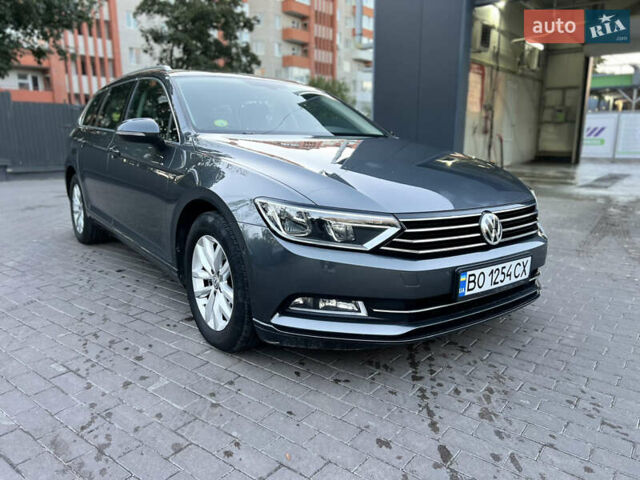Серый Фольксваген Пассат, объемом двигателя 1.97 л и пробегом 226 тыс. км за 15850 $, фото 2 на Automoto.ua