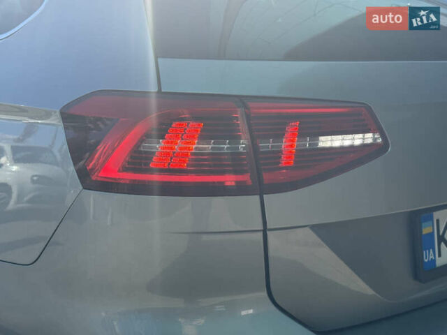 Сірий Фольксваген Пассат, об'ємом двигуна 1.6 л та пробігом 264 тис. км за 15800 $, фото 3 на Automoto.ua