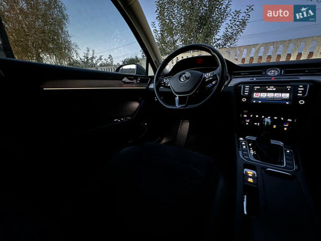 Серый Фольксваген Пассат, объемом двигателя 2 л и пробегом 220 тыс. км за 17999 $, фото 39 на Automoto.ua