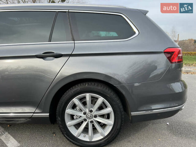 Серый Фольксваген Пассат, объемом двигателя 1.6 л и пробегом 265 тыс. км за 13200 $, фото 11 на Automoto.ua