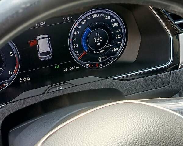 Сірий Фольксваген Пассат, об'ємом двигуна 1.97 л та пробігом 240 тис. км за 16000 $, фото 6 на Automoto.ua