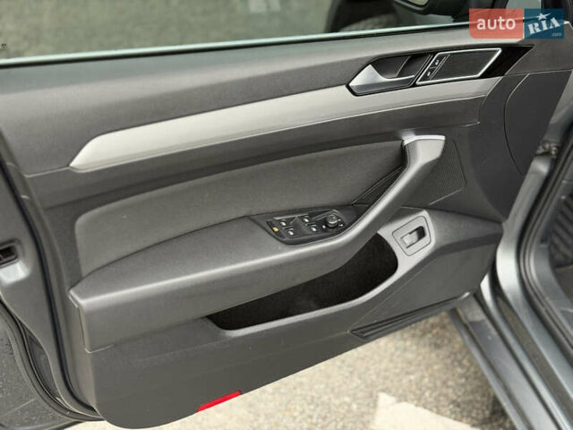 Сірий Фольксваген Пассат, об'ємом двигуна 1.97 л та пробігом 312 тис. км за 13000 $, фото 12 на Automoto.ua