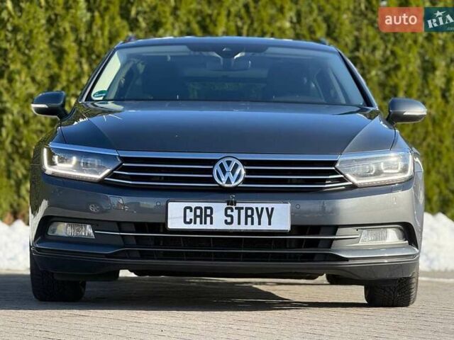 Сірий Фольксваген Пассат, об'ємом двигуна 2 л та пробігом 195 тис. км за 16999 $, фото 5 на Automoto.ua