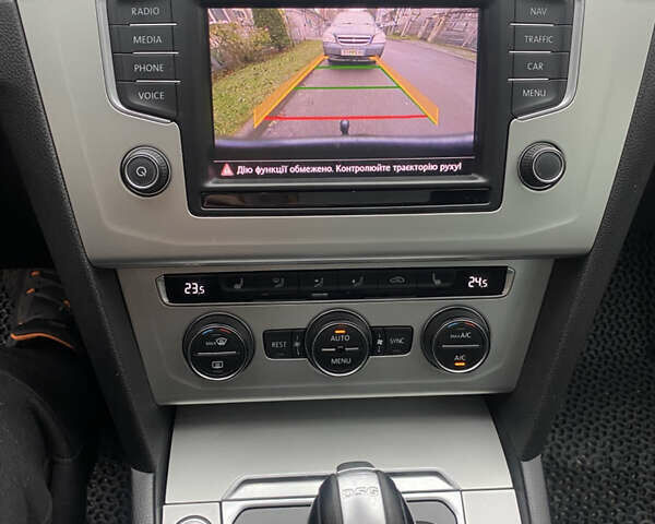 Серый Фольксваген Пассат, объемом двигателя 1.97 л и пробегом 275 тыс. км за 15800 $, фото 17 на Automoto.ua