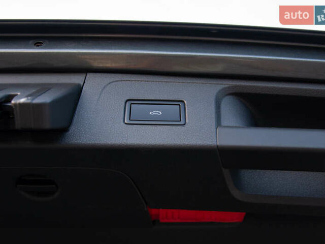 Фольксваген Пассат 2016 в Ужгороде на Automoto.ua Серый Фольксваген Пассат, объемом двигателя 1.97 л и пробегом 207 тыс. км за 18200 $, фото 21 на Automoto.ua