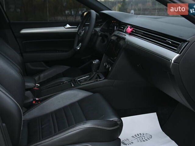 Серый Фольксваген Пассат, объемом двигателя 2 л и пробегом 260 тыс. км за 17600 $, фото 55 на Automoto.ua