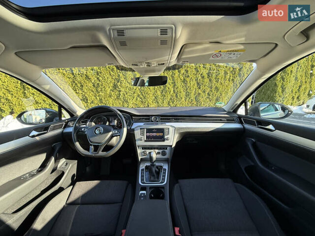 Серый Фольксваген Пассат, объемом двигателя 2 л и пробегом 195 тыс. км за 16999 $, фото 4 на Automoto.ua