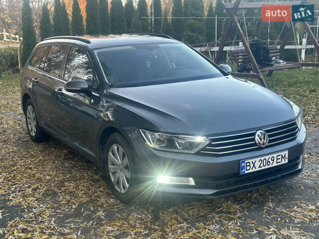 Серый Фольксваген Пассат, объемом двигателя 1.6 л и пробегом 216 тыс. км за 13100 $, фото 1 на Automoto.ua