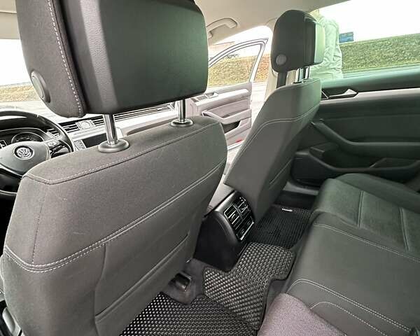 Серый Фольксваген Пассат, объемом двигателя 1.97 л и пробегом 306 тыс. км за 15000 $, фото 24 на Automoto.ua