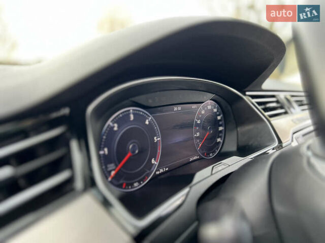 Серый Фольксваген Пассат, объемом двигателя 1.6 л и пробегом 265 тыс. км за 13200 $, фото 30 на Automoto.ua