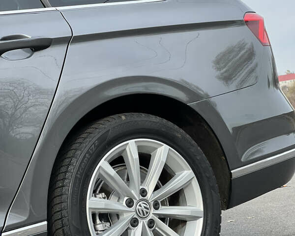 Серый Фольксваген Пассат, объемом двигателя 1.6 л и пробегом 265 тыс. км за 13200 $, фото 10 на Automoto.ua