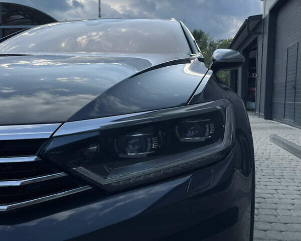 Сірий Фольксваген Пассат, об'ємом двигуна 1.97 л та пробігом 299 тис. км за 18999 $, фото 8 на Automoto.ua