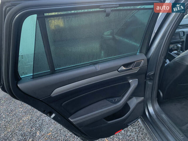 Сірий Фольксваген Пассат, об'ємом двигуна 2 л та пробігом 290 тис. км за 19700 $, фото 28 на Automoto.ua