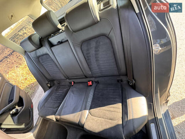 Серый Фольксваген Пассат, объемом двигателя 1.97 л и пробегом 189 тыс. км за 19900 $, фото 27 на Automoto.ua