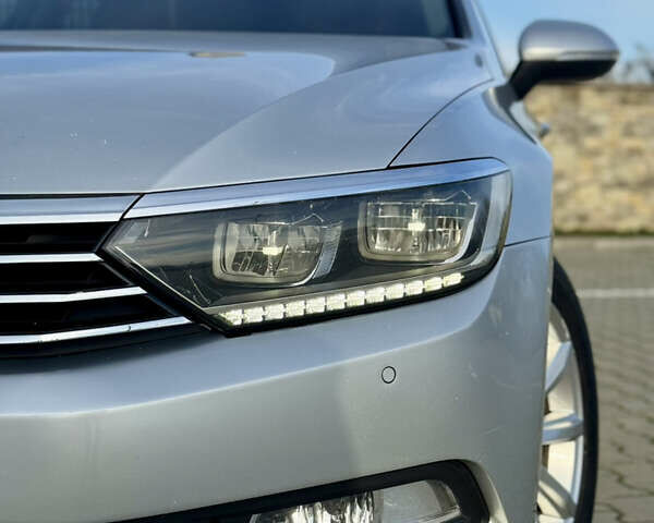 Сірий Фольксваген Пассат, об'ємом двигуна 1.6 л та пробігом 319 тис. км за 12200 $, фото 7 на Automoto.ua