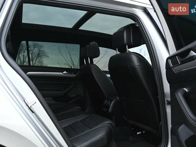 Сірий Фольксваген Пассат, об'ємом двигуна 1.97 л та пробігом 260 тис. км за 18599 $, фото 49 на Automoto.ua