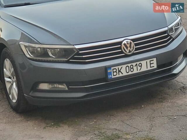 Серый Фольксваген Пассат, объемом двигателя 1.9 л и пробегом 295 тыс. км за 14350 $, фото 11 на Automoto.ua