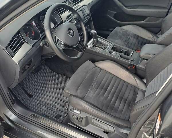 Серый Фольксваген Пассат, объемом двигателя 1.97 л и пробегом 250 тыс. км за 19000 $, фото 9 на Automoto.ua