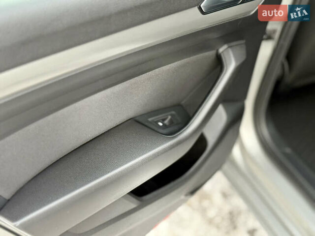 Серый Фольксваген Пассат, объемом двигателя 2 л и пробегом 181 тыс. км за 13499 $, фото 45 на Automoto.ua