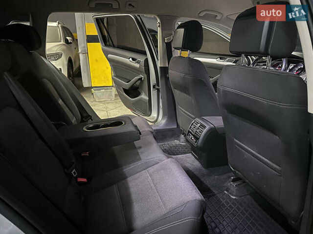 Серый Фольксваген Пассат, объемом двигателя 1.97 л и пробегом 272 тыс. км за 13899 $, фото 30 на Automoto.ua