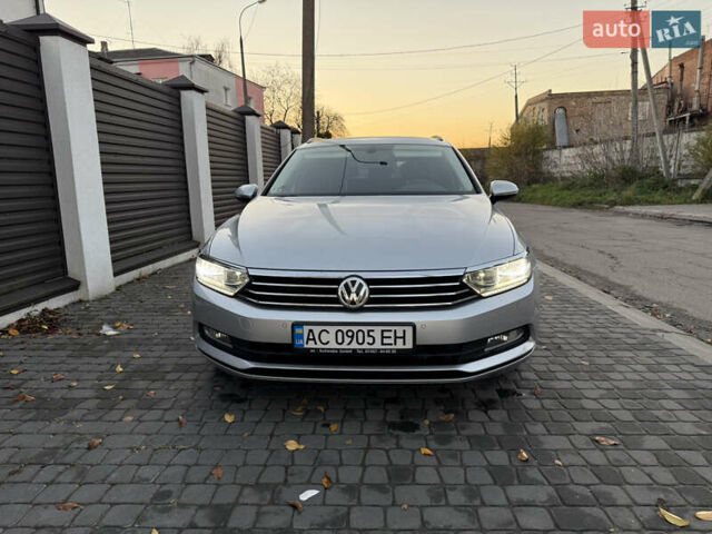 Серый Фольксваген Пассат, объемом двигателя 1.6 л и пробегом 237 тыс. км за 12800 $, фото 4 на Automoto.ua