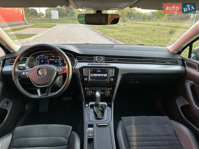 Серый Фольксваген Пассат, объемом двигателя 2 л и пробегом 220 тыс. км за 17999 $, фото 32 на Automoto.ua