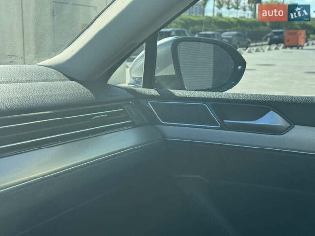 Сірий Фольксваген Пассат, об'ємом двигуна 1.6 л та пробігом 264 тис. км за 15800 $, фото 42 на Automoto.ua