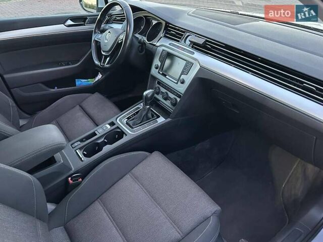 Серый Фольксваген Пассат, объемом двигателя 1.97 л и пробегом 273 тыс. км за 14200 $, фото 8 на Automoto.ua