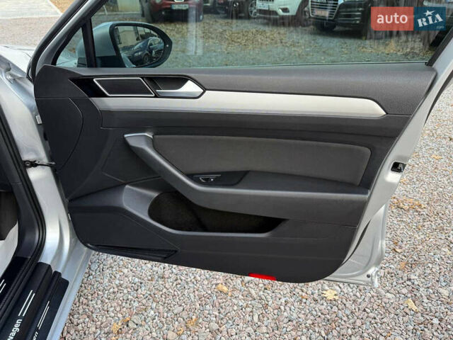 Серый Фольксваген Пассат, объемом двигателя 1.97 л и пробегом 380 тыс. км за 13500 $, фото 49 на Automoto.ua