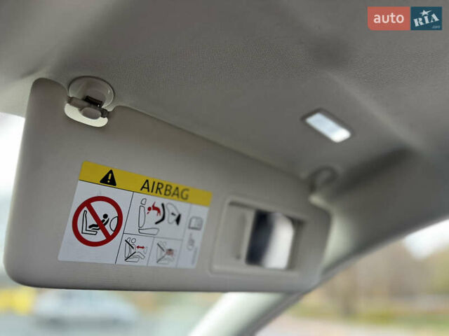 Серый Фольксваген Пассат, объемом двигателя 1.6 л и пробегом 265 тыс. км за 13200 $, фото 65 на Automoto.ua