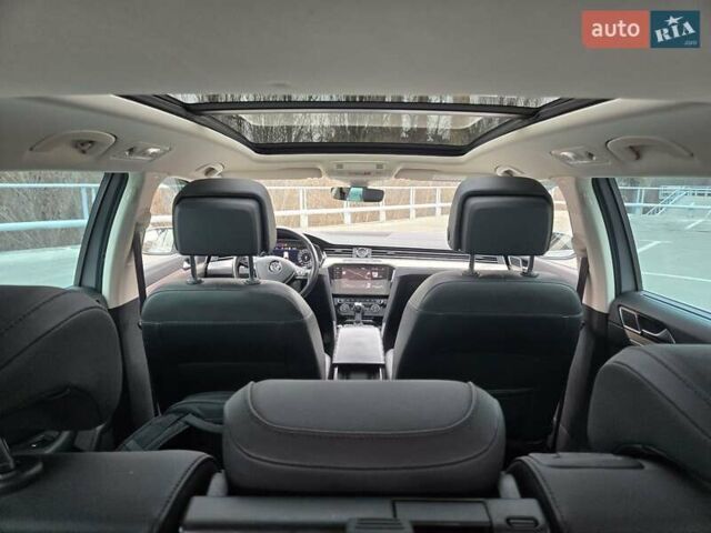 Серый Фольксваген Пассат, объемом двигателя 1.97 л и пробегом 198 тыс. км за 25000 $, фото 25 на Automoto.ua