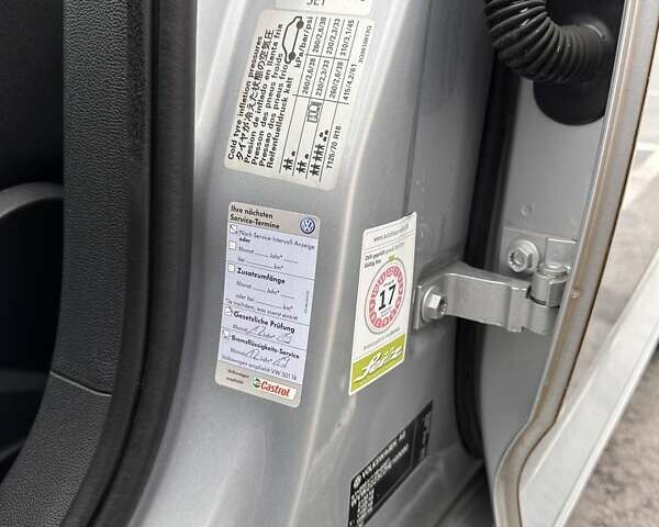 Серый Фольксваген Пассат, объемом двигателя 1.97 л и пробегом 306 тыс. км за 15000 $, фото 43 на Automoto.ua