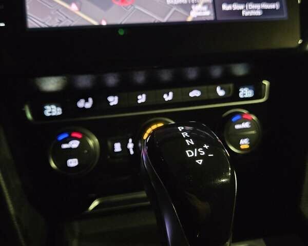 Серый Фольксваген Пассат, объемом двигателя 1.97 л и пробегом 198 тыс. км за 25000 $, фото 18 на Automoto.ua