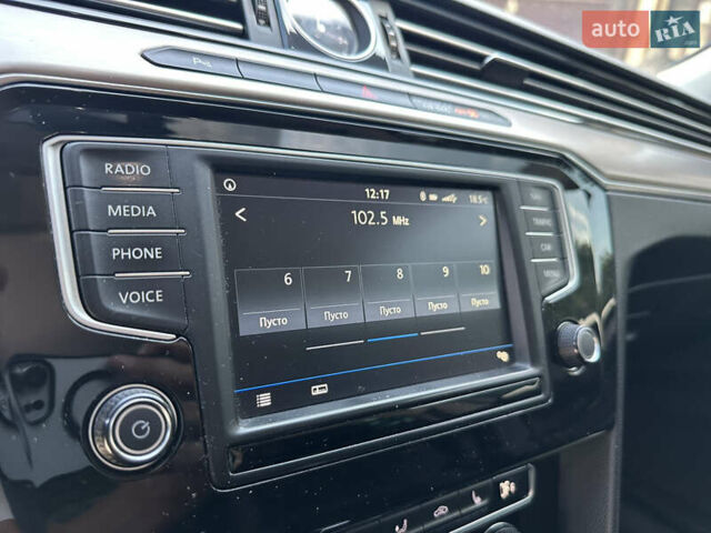 Серый Фольксваген Пассат, объемом двигателя 1.97 л и пробегом 275 тыс. км за 15999 $, фото 40 на Automoto.ua