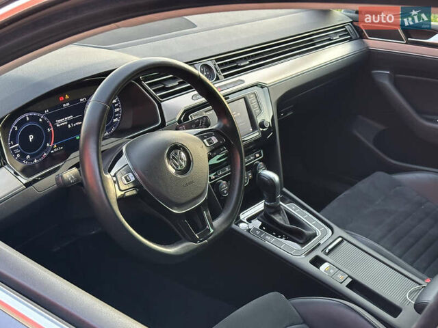 Серый Фольксваген Пассат, объемом двигателя 2 л и пробегом 220 тыс. км за 17999 $, фото 22 на Automoto.ua