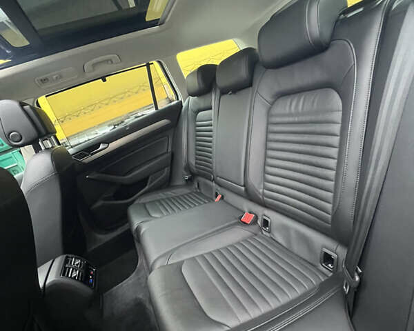 Сірий Фольксваген Пассат, об'ємом двигуна 1.6 л та пробігом 260 тис. км за 13999 $, фото 40 на Automoto.ua