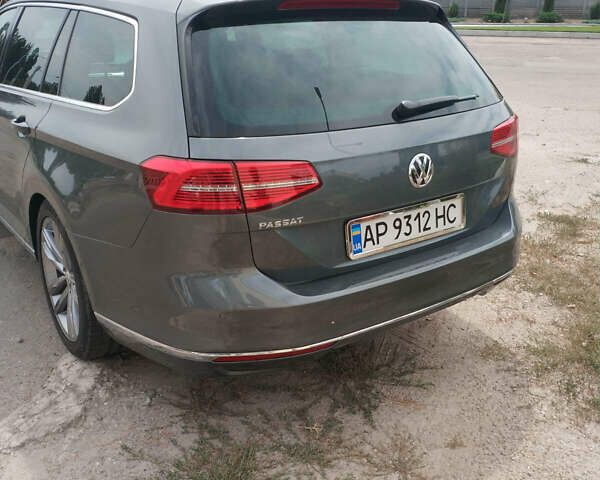 Серый Фольксваген Пассат, объемом двигателя 1.97 л и пробегом 210 тыс. км за 16000 $, фото 4 на Automoto.ua