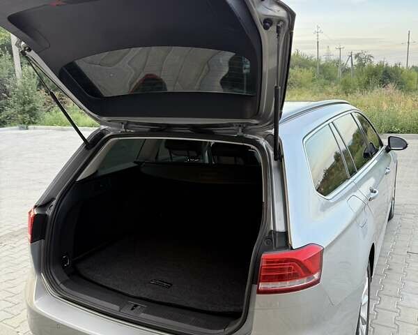 Серый Фольксваген Пассат, объемом двигателя 1.97 л и пробегом 315 тыс. км за 14000 $, фото 6 на Automoto.ua