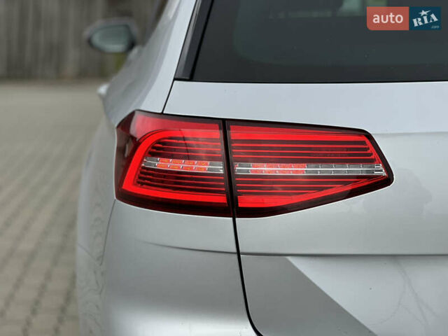 Серый Фольксваген Пассат, объемом двигателя 2 л и пробегом 280 тыс. км за 15500 $, фото 15 на Automoto.ua