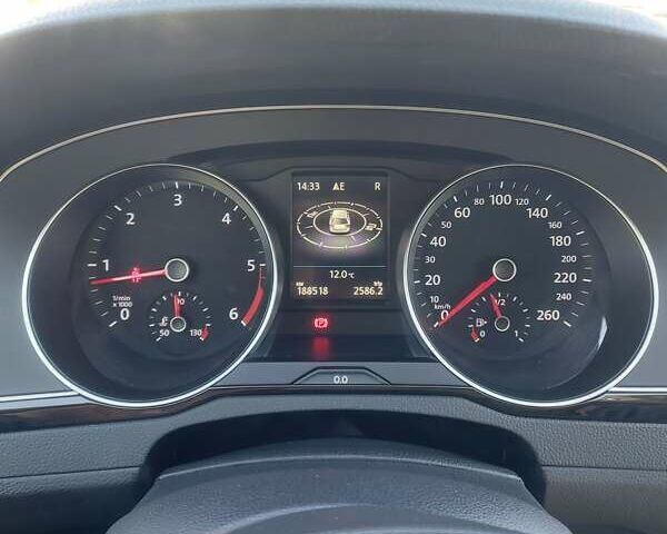 Серый Фольксваген Пассат, объемом двигателя 1.6 л и пробегом 188 тыс. км за 16900 $, фото 6 на Automoto.ua