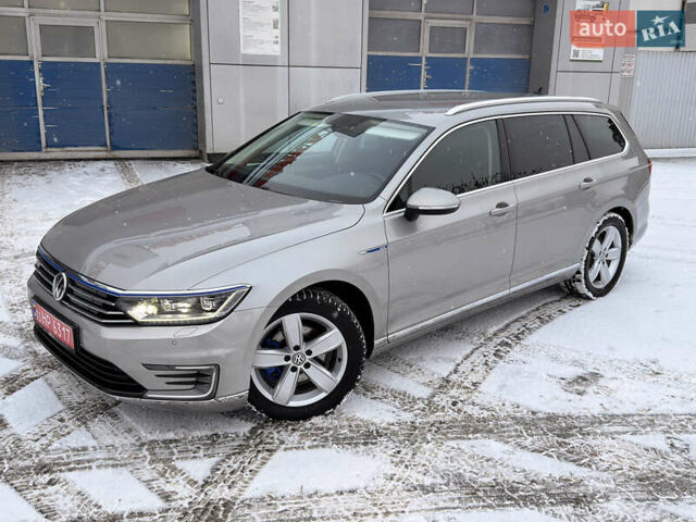 Серый Фольксваген Пассат, объемом двигателя 1.4 л и пробегом 210 тыс. км за 18100 $, фото 1 на Automoto.ua