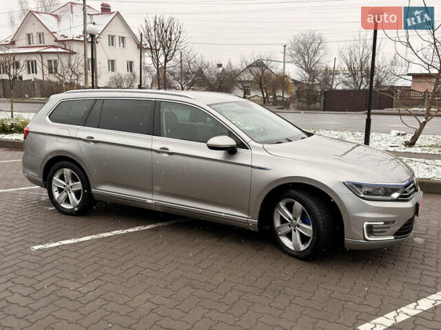 Серый Фольксваген Пассат, объемом двигателя 1.4 л и пробегом 210 тыс. км за 18900 $, фото 4 на Automoto.ua