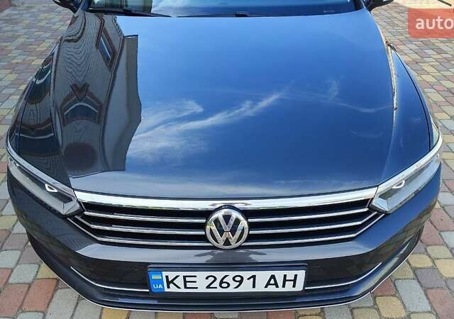 Сірий Фольксваген Пассат, об'ємом двигуна 1.9 л та пробігом 176 тис. км за 19900 $, фото 4 на Automoto.ua