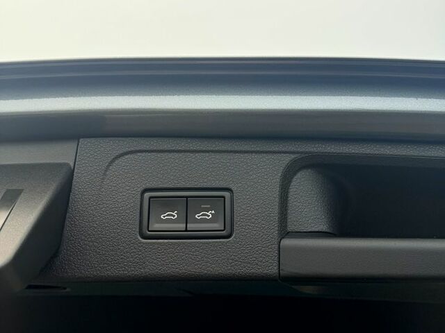 Серый Фольксваген Пассат, объемом двигателя 2 л и пробегом 210 тыс. км за 17200 $, фото 4 на Automoto.ua