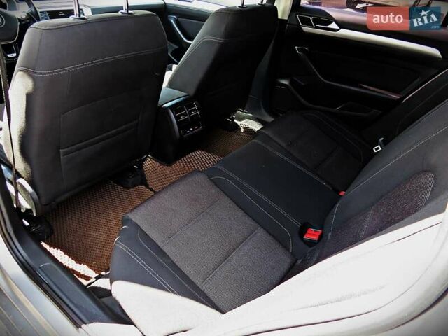 Сірий Фольксваген Пассат, об'ємом двигуна 1.97 л та пробігом 207 тис. км за 16300 $, фото 13 на Automoto.ua