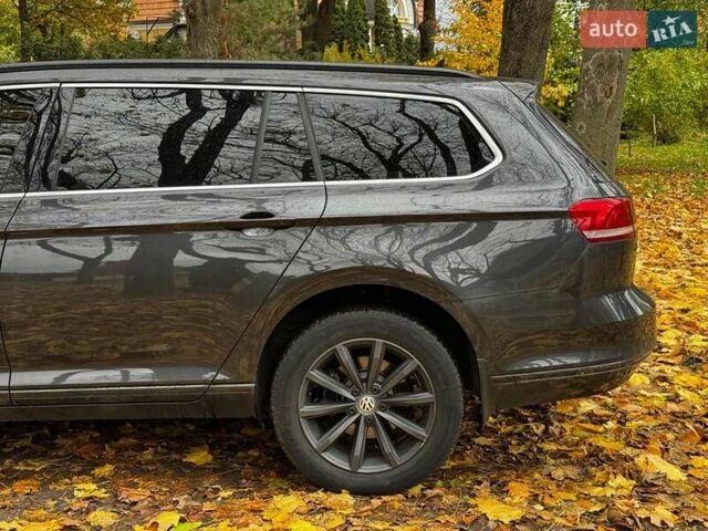 Фольксваген Пассат 2017 в Киеве на Automoto.ua Серый Фольксваген Пассат, объемом двигателя 2 л и пробегом 282 тыс. км за 13790 $, фото 9 на Automoto.ua